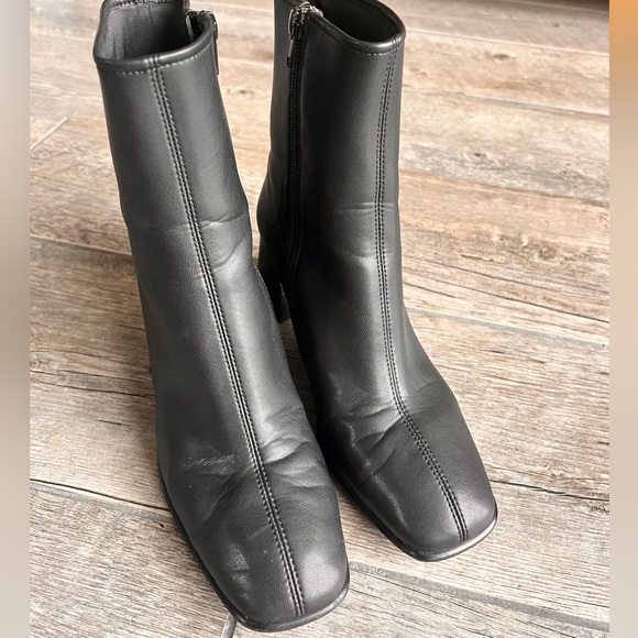 Jeffrey Campbell Shoes - Jeffrey Campbell Troye Black Faux Leather Square Toe Boots, Womens SZ 8